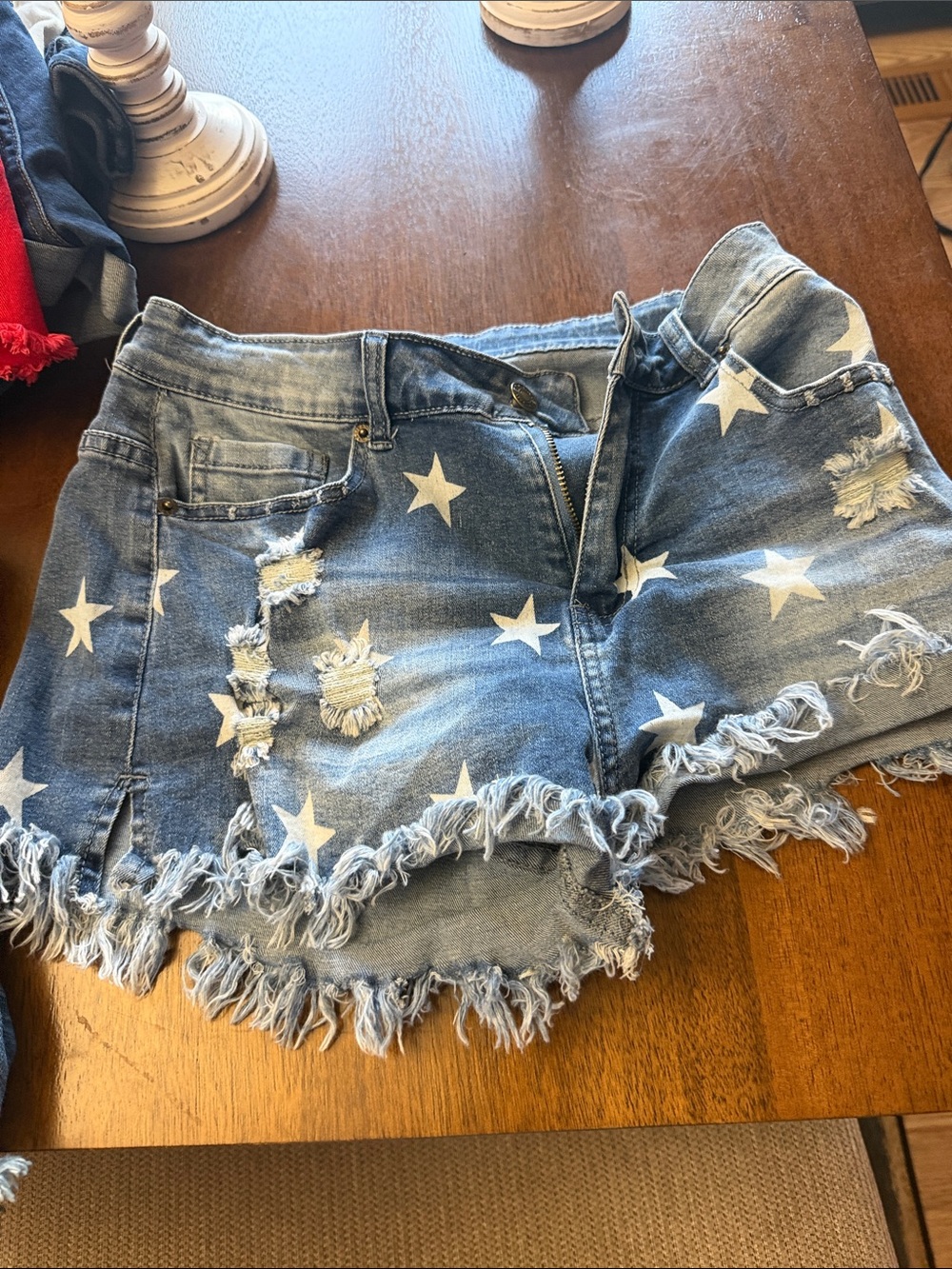 SHEIN Blue Star Print Distressed Denim Shorts